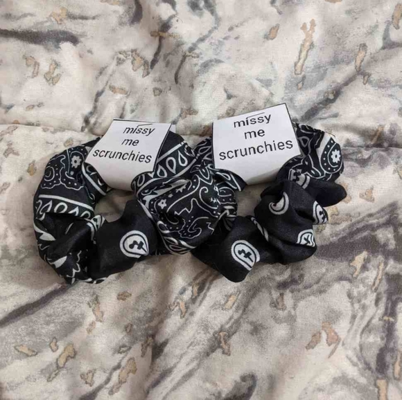 Handmade scrunchies - Picture 5 of 7